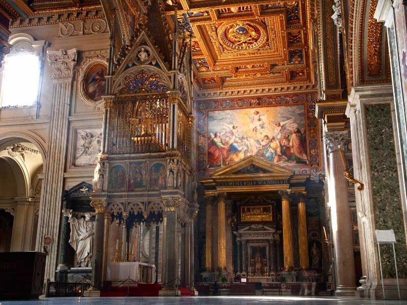 Kirche-San-Giovanni-in-Laterano-Rom-innen