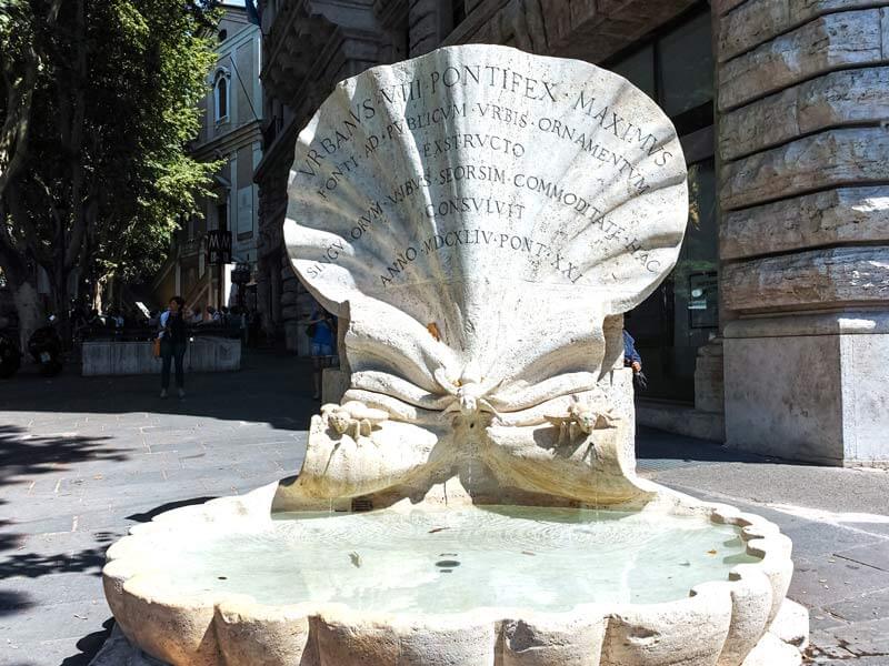 Bienenbrunnen-Fontana-delle-Api-Rom