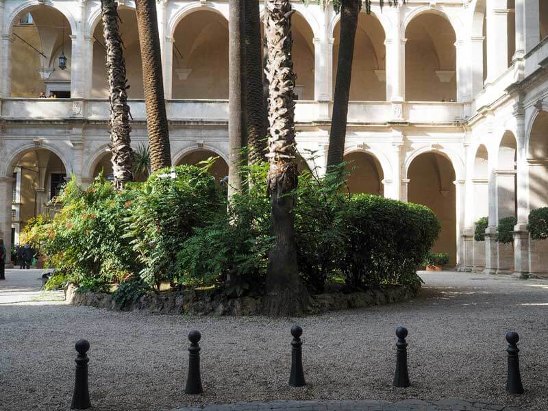 Palazzo-Venezia-Rom-Garten-und-Innenhof