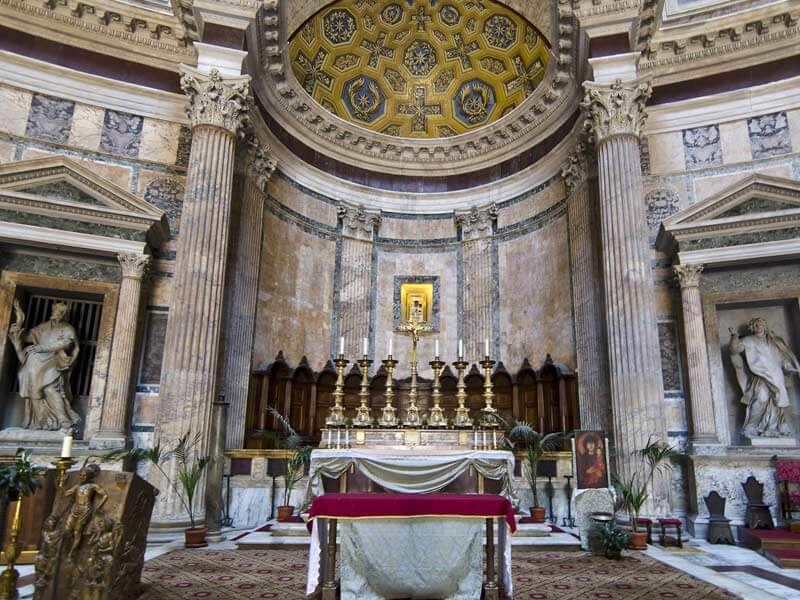 Pantheon-Rom-Altar-Innenansicht