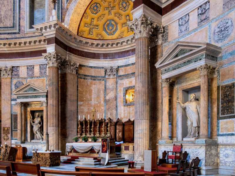 Pantheon in Rom Altar und Grabmäler