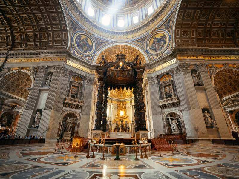 Petersdom Rom Bild innen