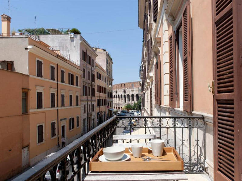 B&B-Santi-Quattro-Al-Colosseo-Rom