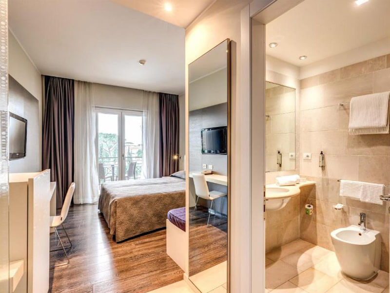 Zimmer-Hotel-Isola-Scara-Rom