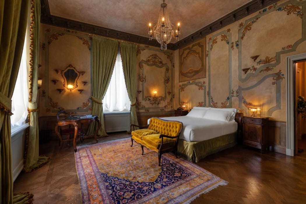 Luxushotel-Locarno-Rom-Innenstadt