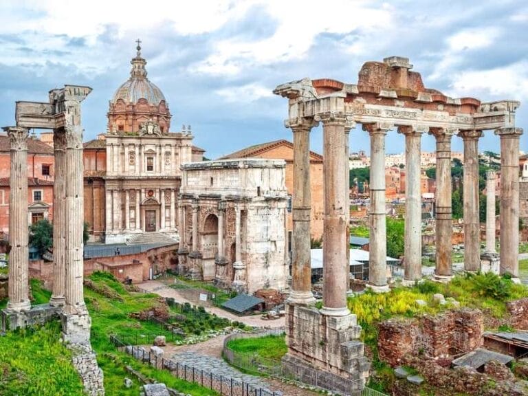 Saturntempel im Forum Romanum Rom