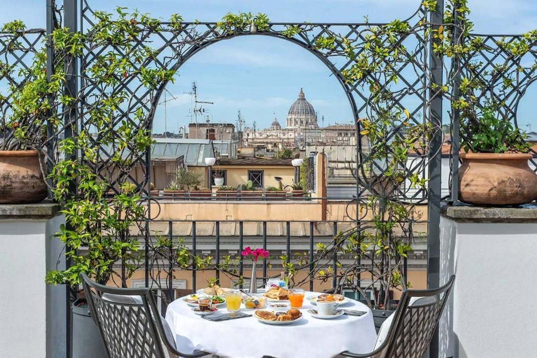 Hotel-Isa-Vatikan-mit-Blick-auf-Petersdom.jpg
