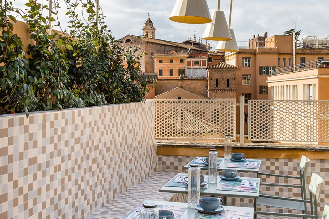 Rom-Hotel-mit-Frühstück-auf-der-Dachterrasse