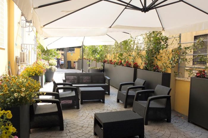 Sitzecke-Astoria-Golden-Gate-Hotel-Rom