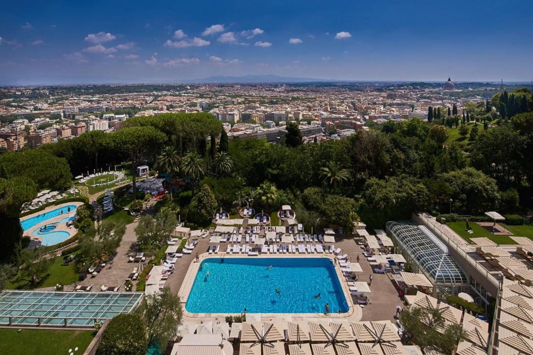Walforf-Astoria-Hotel-Cavalieri-in-Rom